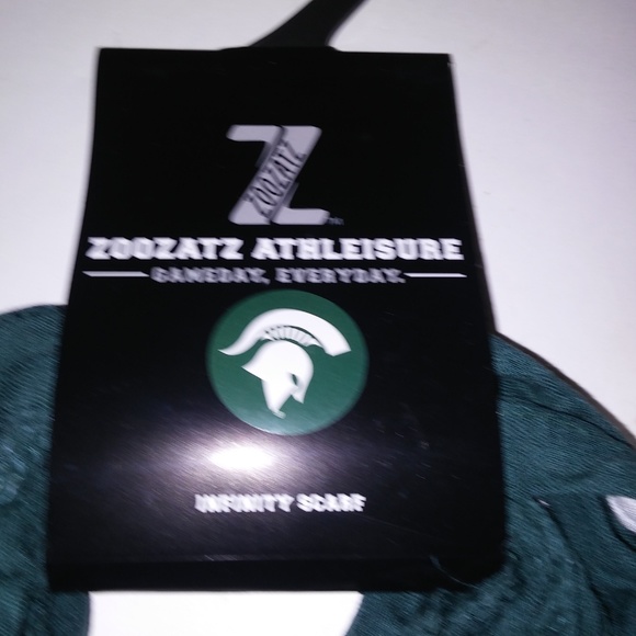 Infiniy‎ Scarf Michigan State - Picture 4 of 7
